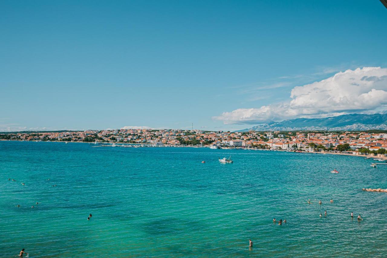 Kaneo Beach Hotel Новаля Екстериор снимка